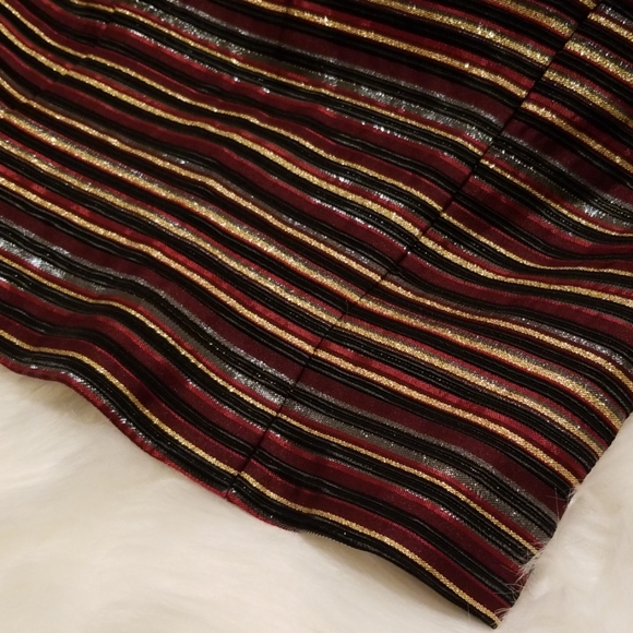 Formal Striped Crop Top - Picture 2 of 6